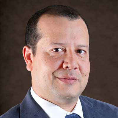 Dr. Juan P. Fernandez de Castro Joins Eye Centers of Florida